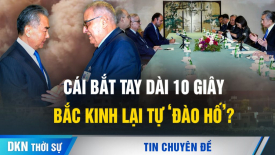 Tại sao Bộ trưởng Ngoại giao Li-Băng lại nắm tay Vương Nghị lâu như vậy?